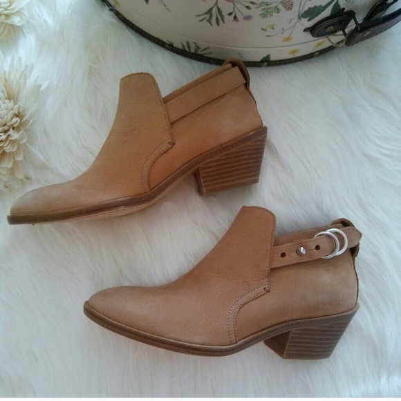 Tan booties - Picture 2 of 3